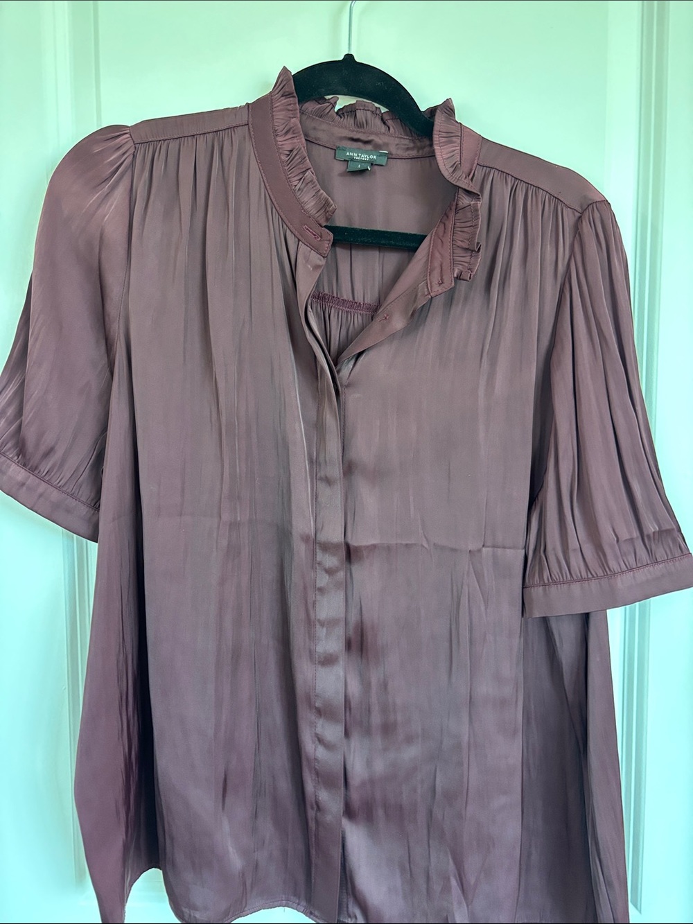 Ann Taylor Dusty Burgundy Satin Short Sleeve Ruffle Collar Blouse